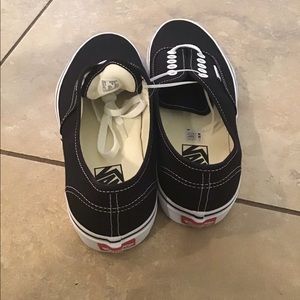 Vans Shoes - NWT Vans Vans Shoes - NWT Vans